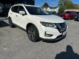 Used 2017 Nissan Rogue SL w/ SL Premium Package image 4