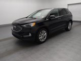 Used 2024 Ford Edge Titanium image 2