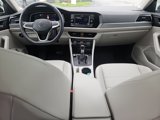 Certified 2024 Volkswagen Jetta SE w/ Panoramic Sunroof Package image 3