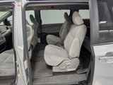 Used 2015 Toyota Sienna LE image 3