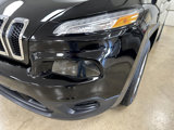 Used 2017 Jeep Cherokee Sport image 4