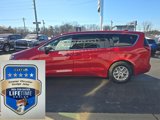 New 2025 Chrysler Pacifica Select image 5