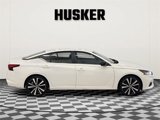 Used 2021 Nissan Altima 2.5 SR image 2