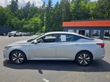 Used 2022 Nissan Altima 2.5 SV image 2