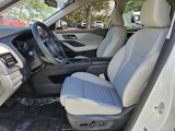Used 2022 Nissan Rogue SV image 4