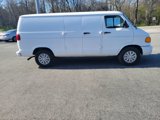 Used 2002 Dodge B2500 image 2