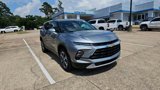 Used 2025 Chevrolet Blazer LT image 2