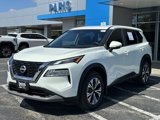 Used 2023 Nissan Rogue SV image 3