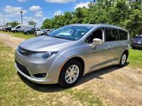 Used 2020 Chrysler Pacifica Touring-L image 4