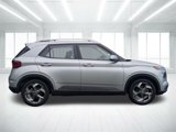 Used 2022 Hyundai Venue SEL image 2