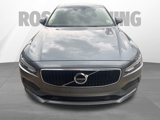 Used 2020 Volvo S90 T6 Momentum image 2