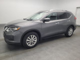 Used 2018 Nissan Rogue SV image 2