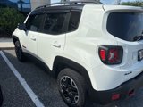 Used 2017 Jeep Renegade Trailhawk image 4