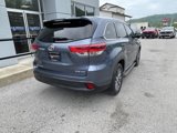 Used 2018 Toyota Highlander XLE image 3