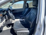 Used 2022 Chrysler Pacifica Limited image 3