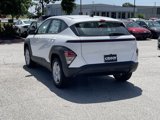 New 2025 Hyundai Kona SE image 5
