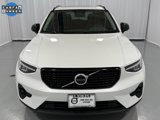 Certified 2025 Volvo XC40 B5 Plus image 3