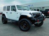 Used 2018 Jeep Wrangler Unlimited Sahara image 2