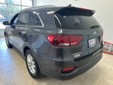 Used 2019 Kia Sorento LX w/ LX Convenience Package image 5