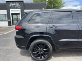 Used 2021 Jeep Grand Cherokee Laredo X image 4