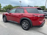 Used 2023 Nissan Pathfinder SV w/ SV Premium Package image 5