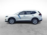 Used 2018 Nissan Rogue SV image 2