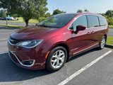 Used 2017 Chrysler Pacifica Touring-L Plus w/ Advanced Safetytec Group image 2