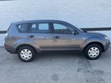 Used 2007 Mitsubishi Outlander ES image 2