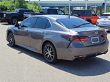 Used 2023 Toyota Camry SE image 3