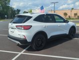 Used 2020 Ford Escape SE Sport image 3