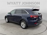 Used 2020 Kia Sorento LX w/ LX I4 Convenience Package image 3