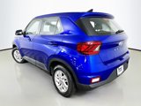 Certified 2022 Hyundai Venue SE image 5