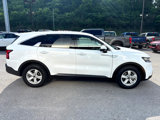 Used 2023 Kia Sorento LX image 4