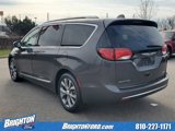 Used 2020 Chrysler Pacifica Limited w/ Tire & Wheel Group image 3