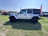 Used 2022 Jeep Wrangler Unlimited Sahara w/ Cold Weather Group image 4