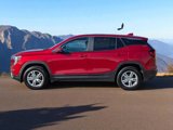 Used 2024 GMC Terrain SLE image 3