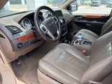 Used 2015 Chrysler Town & Country Touring image 5