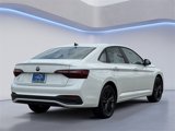 Used 2024 Volkswagen Jetta SE w/ Panoramic Sunroof Package image 5