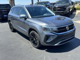 Used 2023 Volkswagen Taos SE w/ Panoramic Sunroof Package image 2