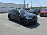 Used 2022 Volkswagen Tiguan SE R-Line image 2