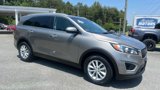 Used 2018 Kia Sorento LX image 3