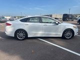 Used 2017 Ford Fusion SE w/ Fusion SE Technology Package image 6