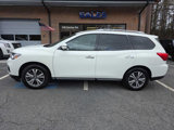 Used 2020 Nissan Pathfinder SV image 2
