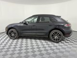Used 2024 Porsche Macan image 2