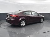 Used 2017 Kia Forte LX image 3