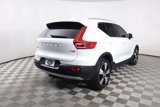 Used 2019 Volvo XC40 T5 Momentum image 5