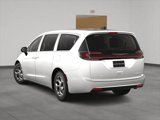 New 2024 Chrysler Pacifica Limited image 4