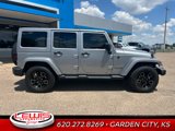 Used 2018 Jeep Wrangler Unlimited Sahara image 2