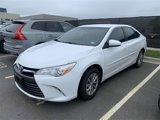 Used 2017 Toyota Camry LE image 4