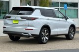 New 2025 Mitsubishi Outlander SE image 4